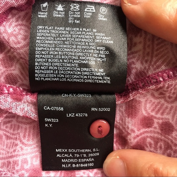 MEXX sheer capped sleeve top - Picture 9 of 9